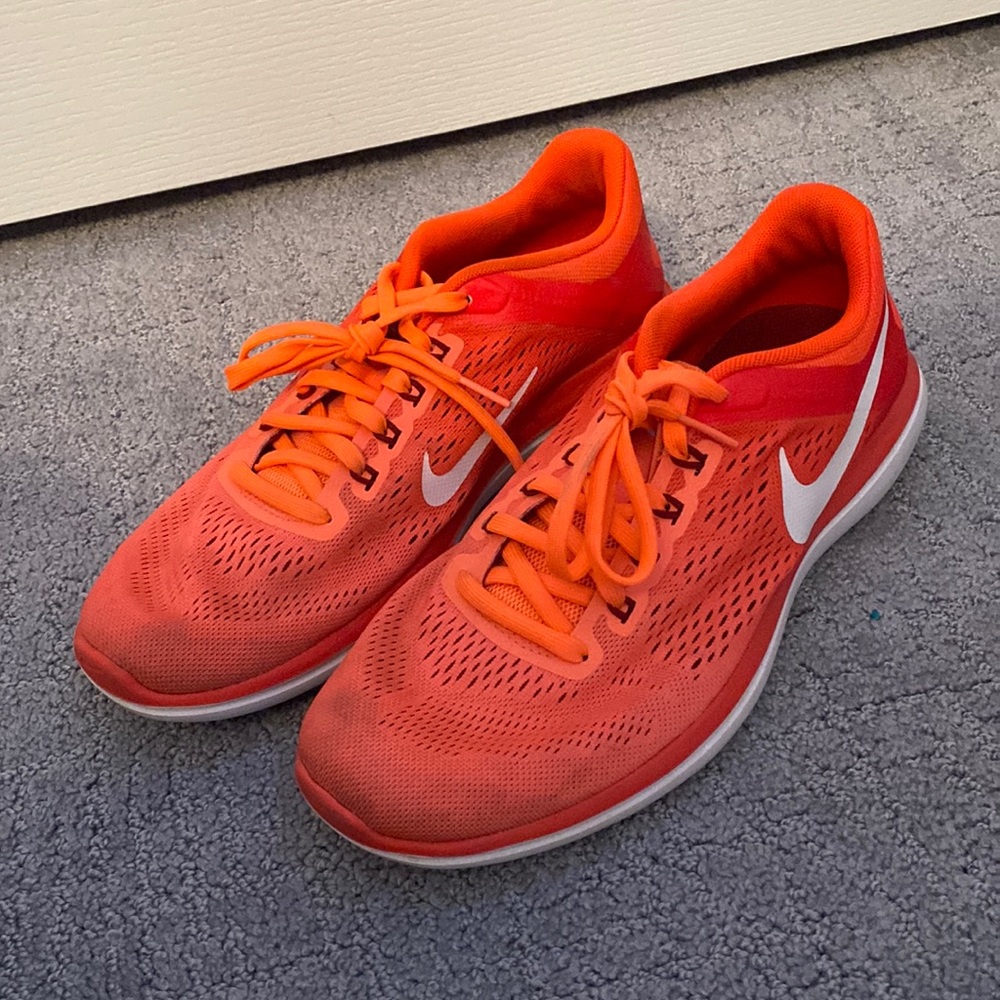 red NIKE sneakers new size 9.5 WOMENS